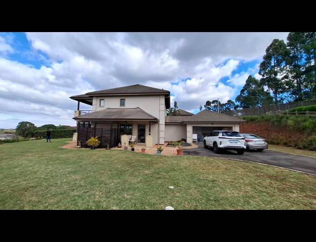 3 BEDROOM TOWNHOUSE FOR SALE IN HILLCREST